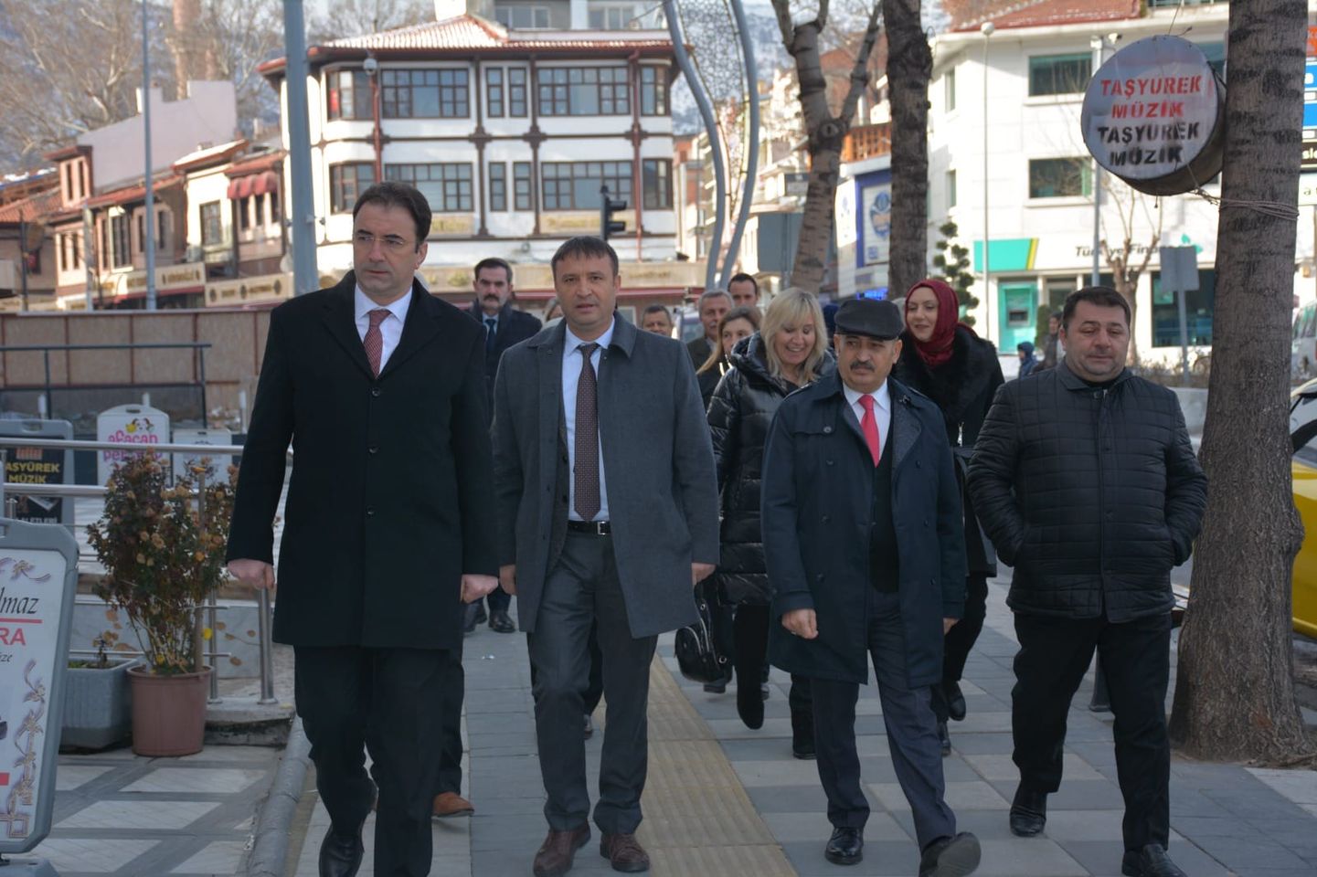 MHP Afyonkarahisar'da Esnaf Ziyaretlerine Başladı