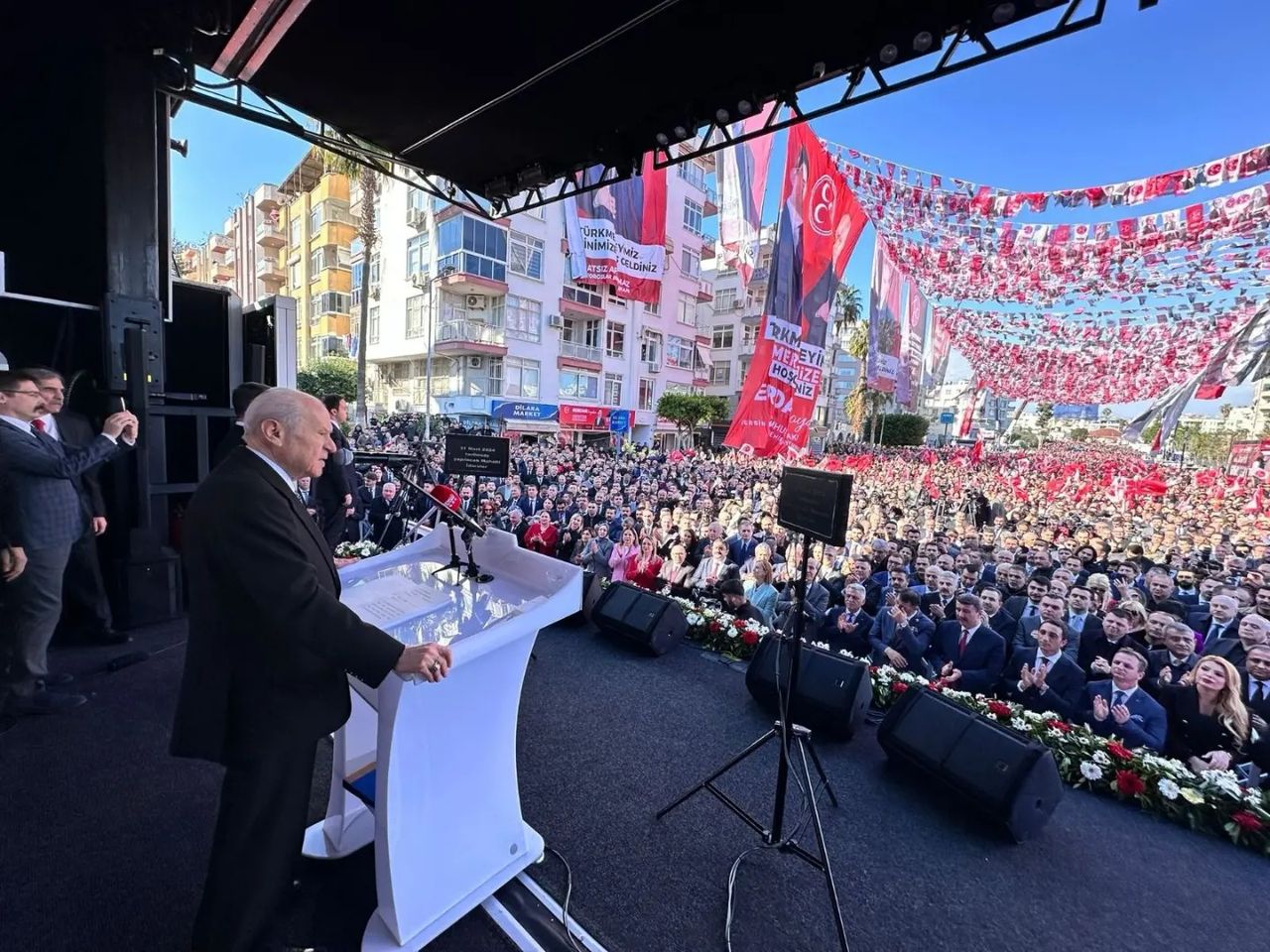 MHP lideri Bahçeli'den güçlü milli politika vurgusu