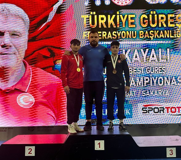 Afyonkarahisarlı Sporcular U-20 Türkiye Şampiyonası'nda Parladı