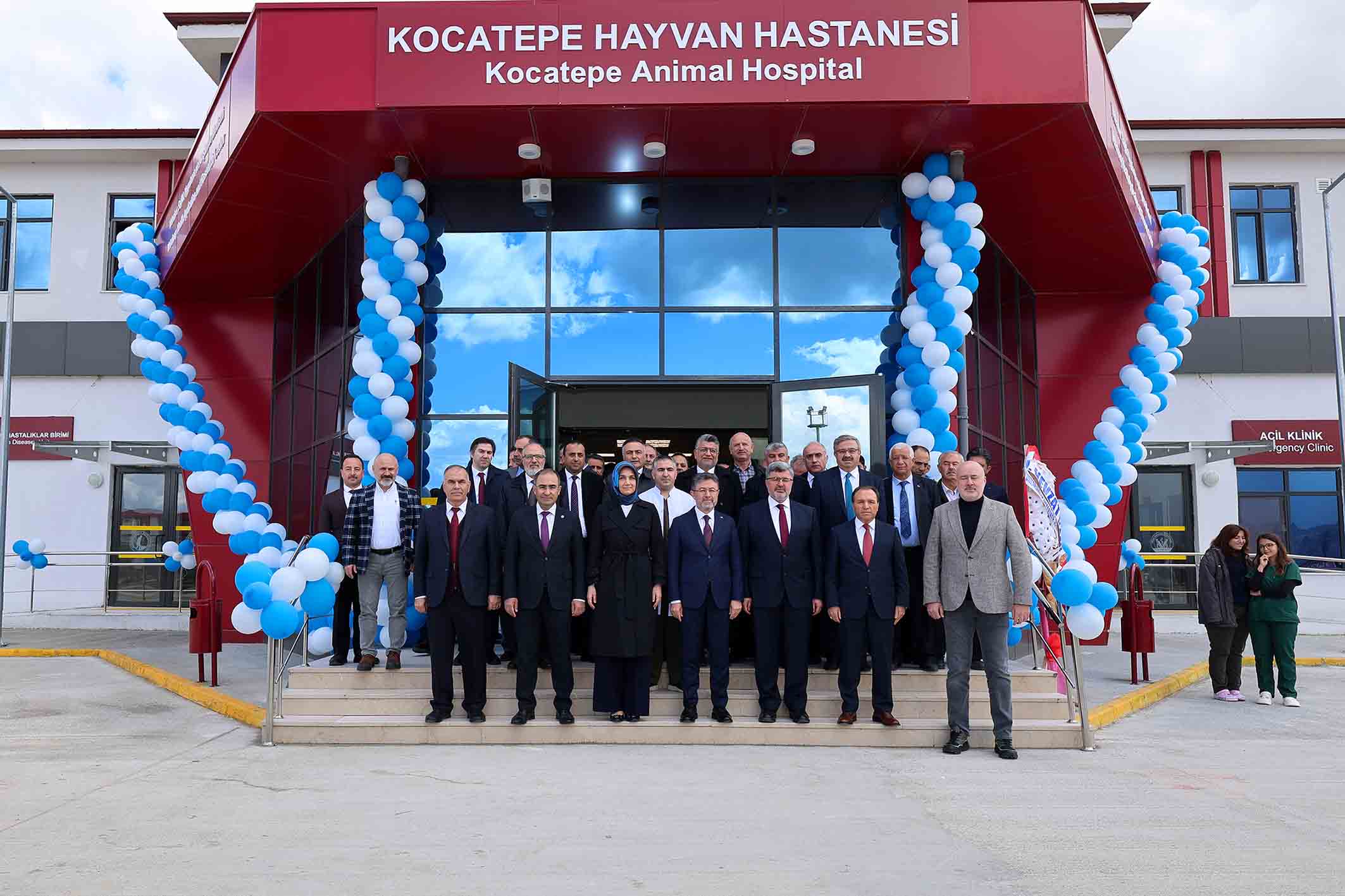 Afyonkarahisar'da Türkiye'nin İlk Beşer Hastane Formatında Hayvan Hastanesi Açıldı!