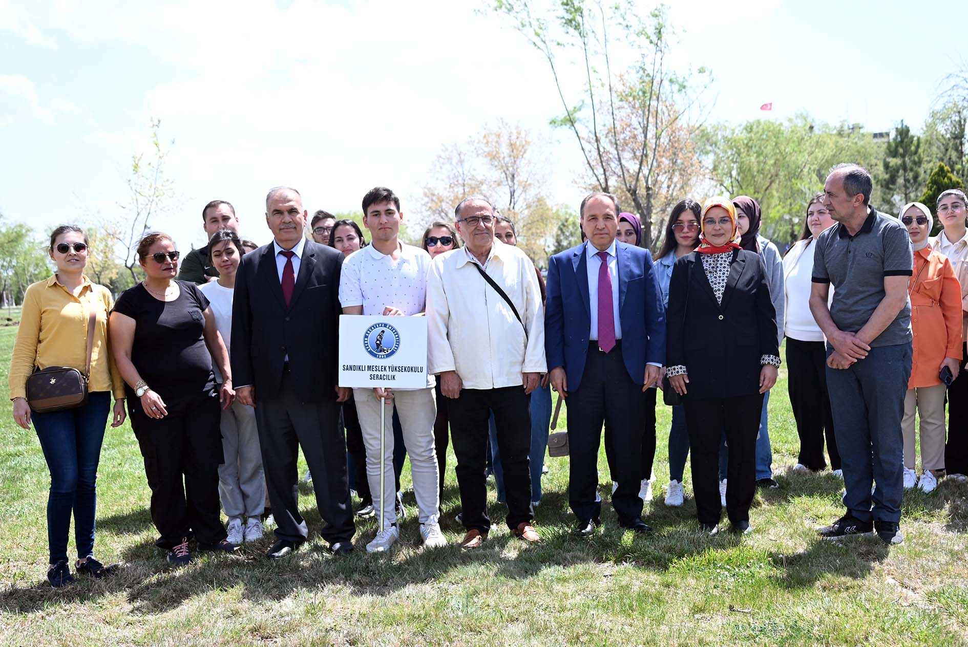 AFRAY Projesi kapsamında kesilen ağaçların yerine 550 fidan dikildi