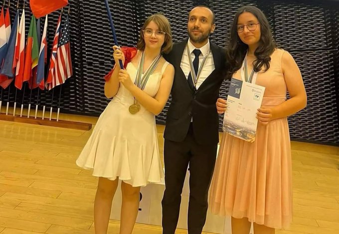İYİ Parti Milletvekili Hakan Şeref Olgun, Dünya Klavye Şampiyonası'nda başarılı olan gençleri tebrik etti
