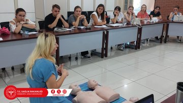 Eskişehir İl Sağlık Müdürlüğü, Tepebaşı Belediyesi Personeline Temel İlk Yardım Eğitimi Verdi